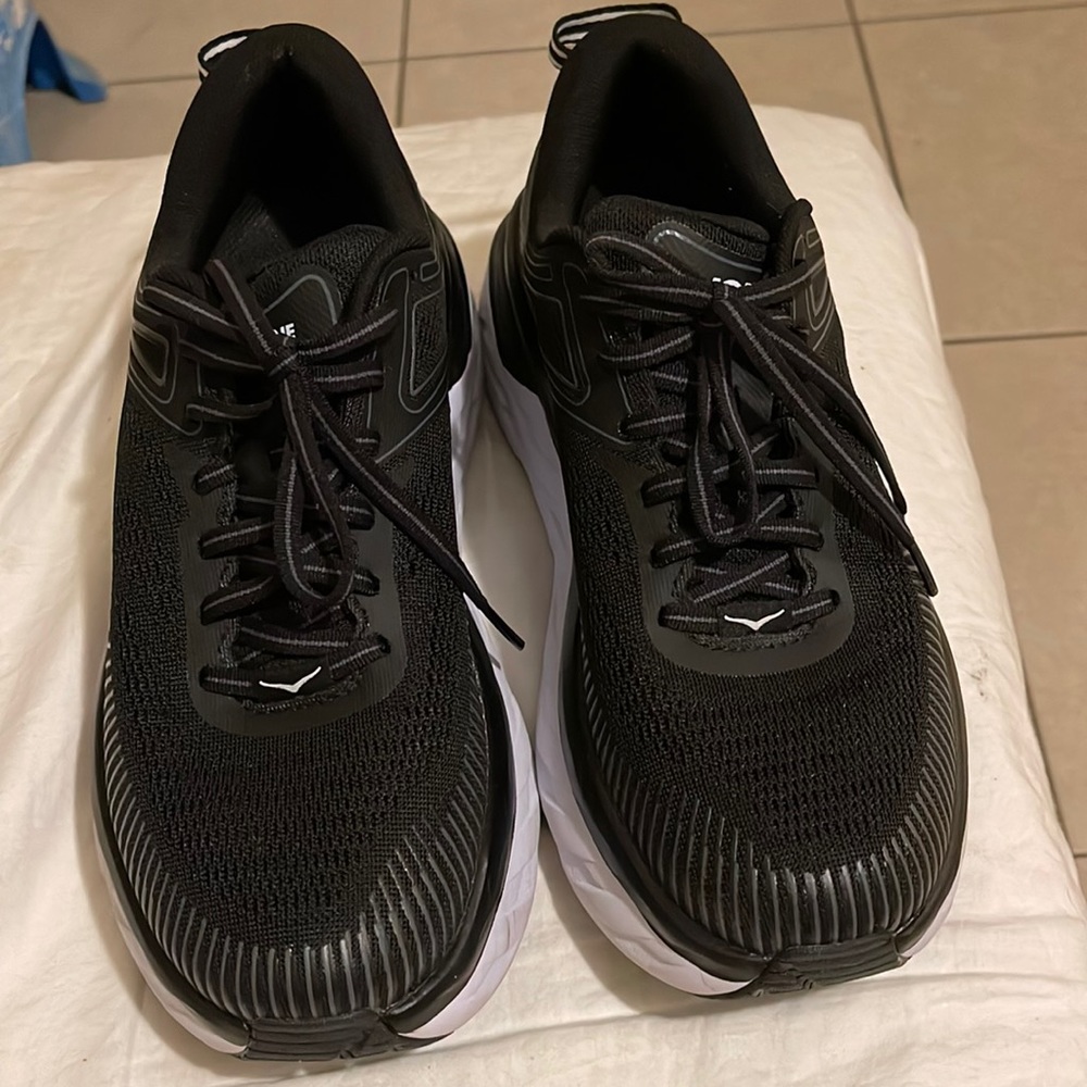 Hoka bondi 7 womens 8.5 D wide